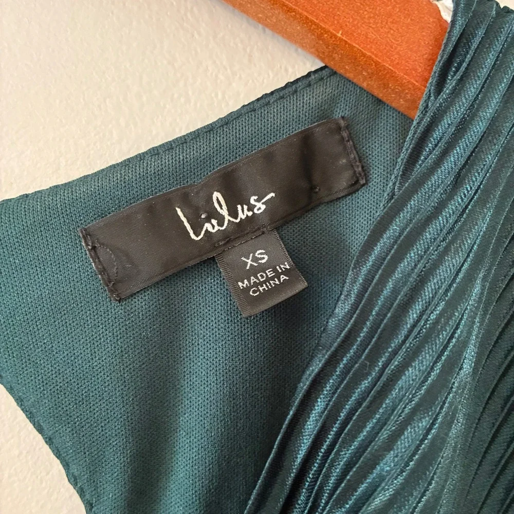 Lulus Jumpsuit XS Green Pleated Wide Leg Flutter Sleeve Wedding Party Cocktail